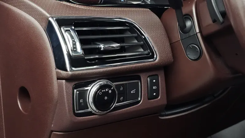 Lincoln Navigator