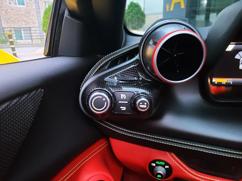 Ferrari F8