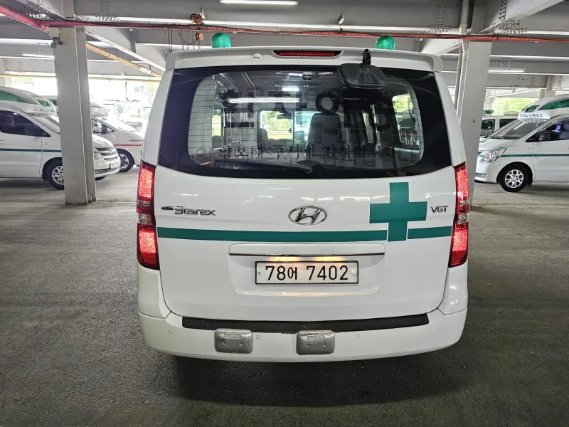 Hyundai Grand Starex