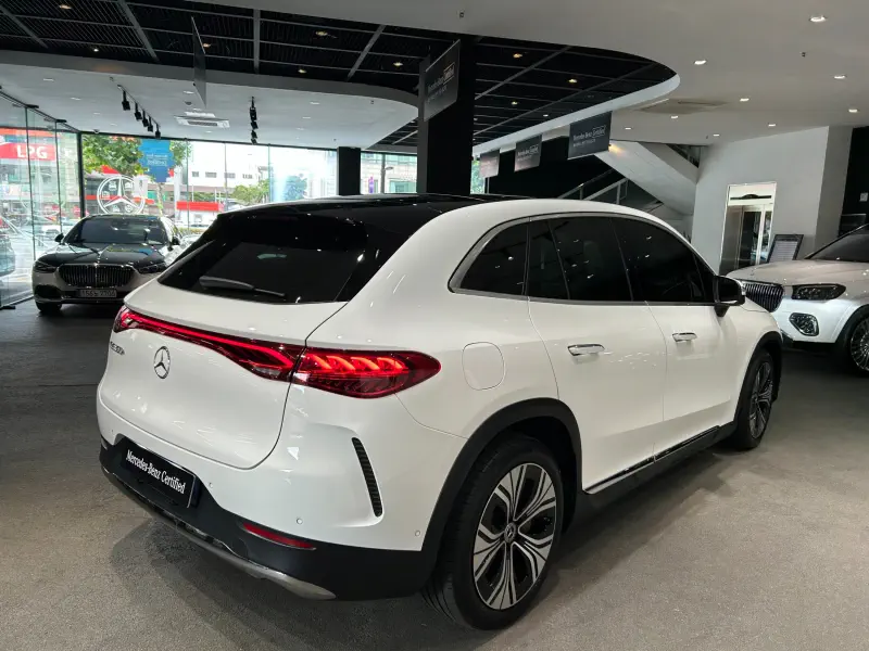 Mercedes-Benz EQE