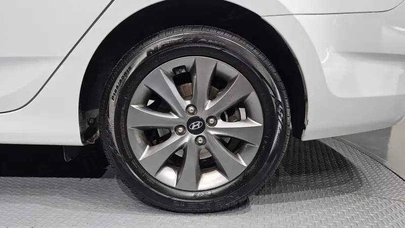 Hyundai Accent