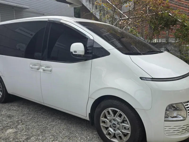 Hyundai Staria