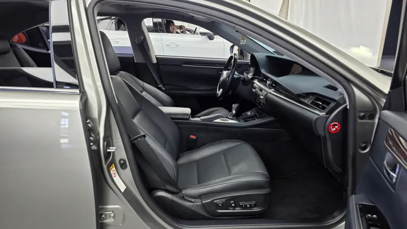 Lexus ES300h