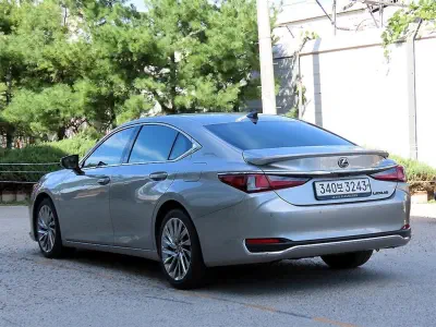 Lexus ES300h