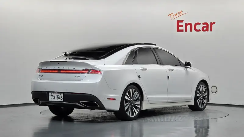 Lincoln Mkz