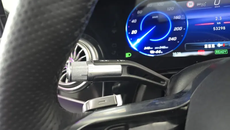 Mercedes-Benz EQS