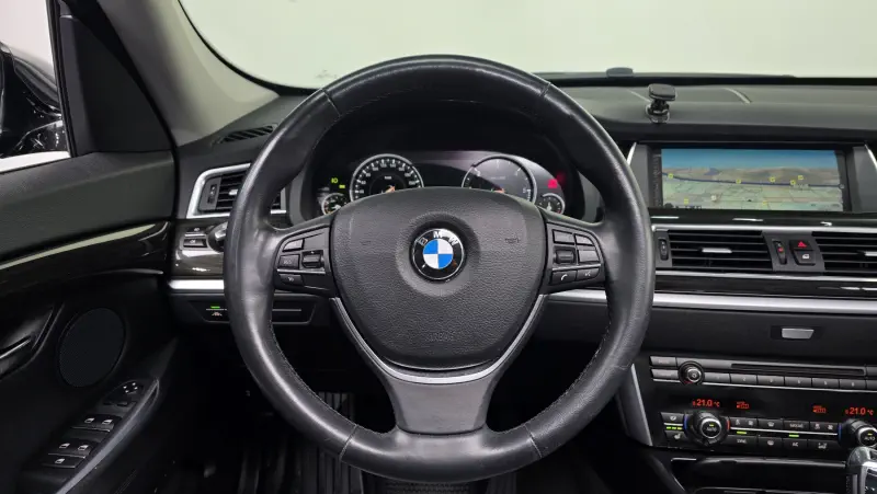 BMW 5-Series Gran Turismo