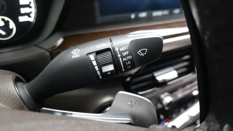 Genesis EQ900