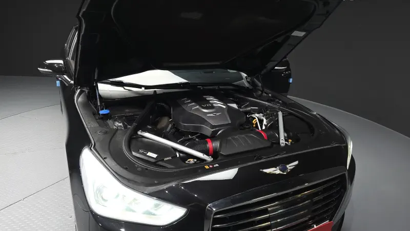 Genesis EQ900