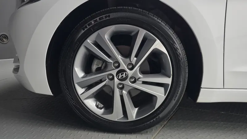 Hyundai Avante
