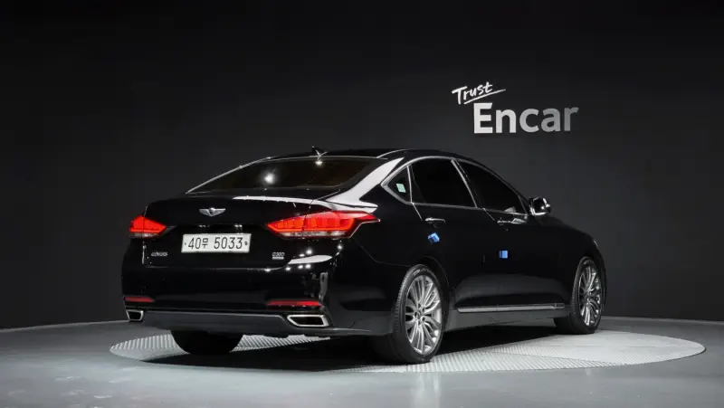 Hyundai Genesis