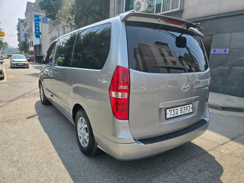 Hyundai Grand Starex