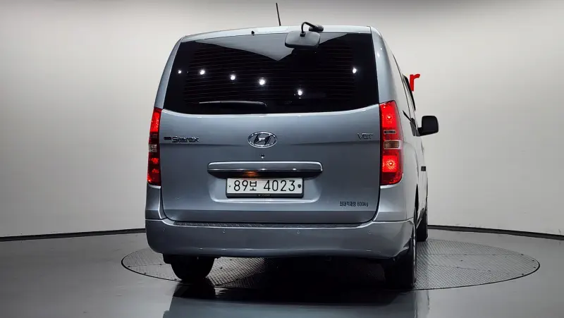 Hyundai Grand Starex