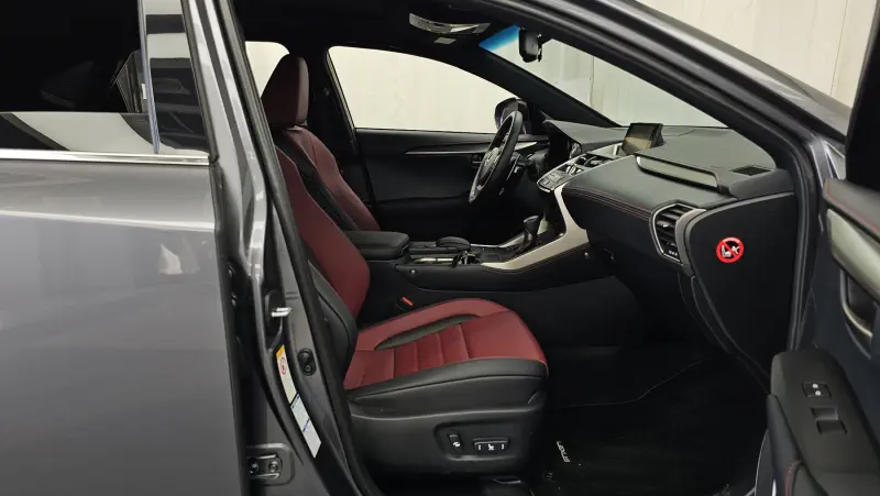 Lexus NX200t