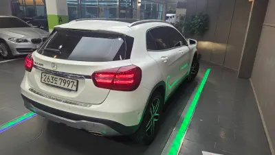 Mercedes-Benz GLA-Class