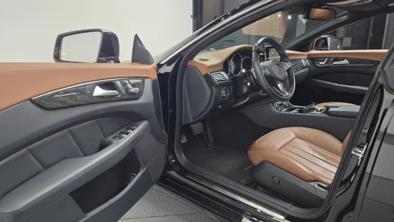 Mercedes-Benz CLS-Class