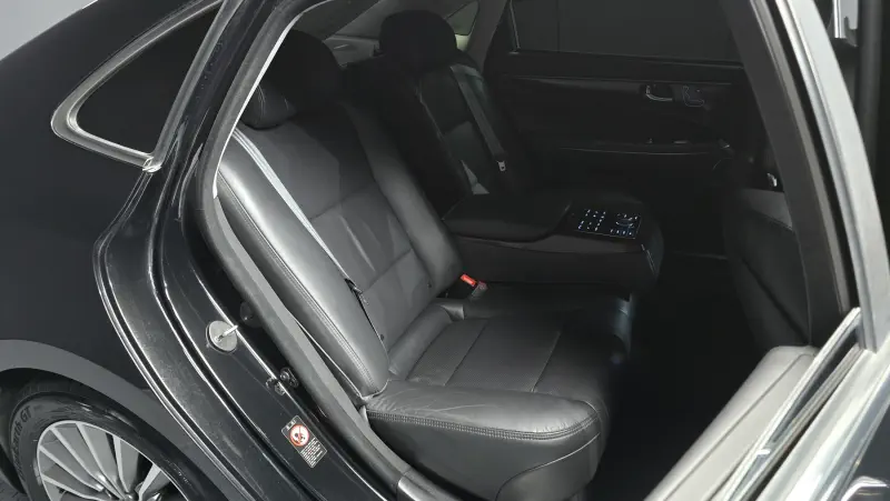 Hyundai Equus