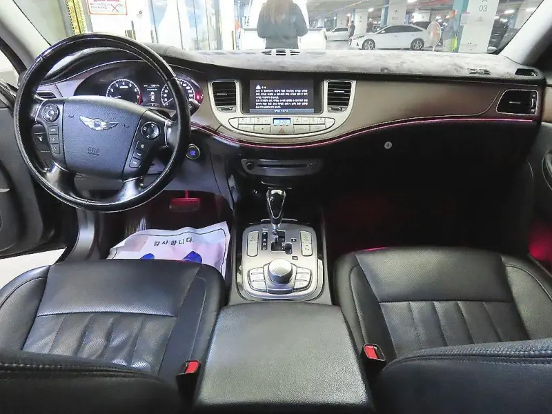 Hyundai Genesis