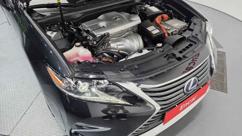 Lexus ES300h