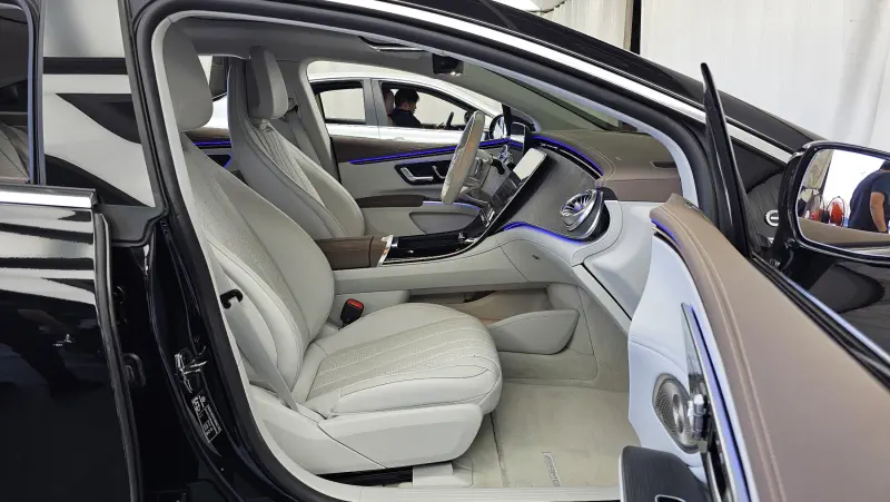 Mercedes-Benz EQS