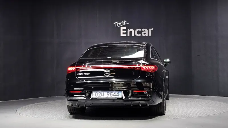 Mercedes-Benz EQS