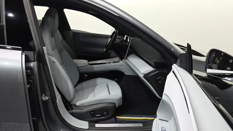 Polestar 4