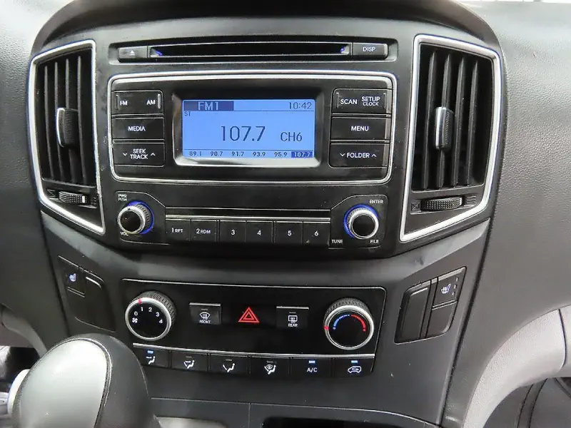 Hyundai Grand Starex