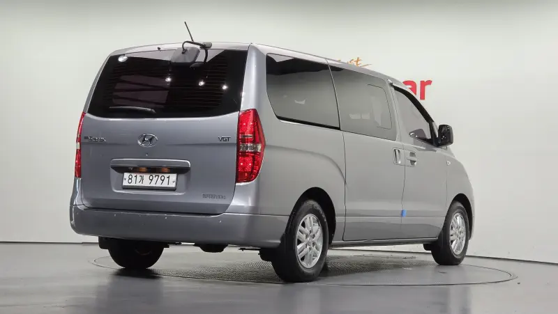 Hyundai Grand Starex