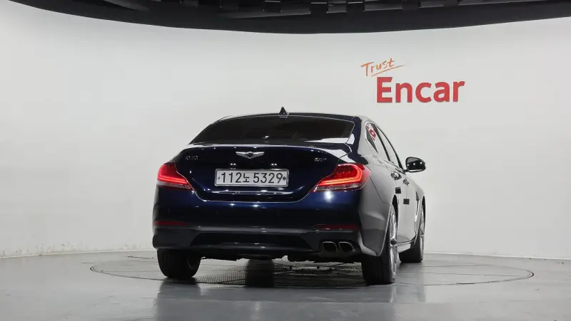 Genesis G70