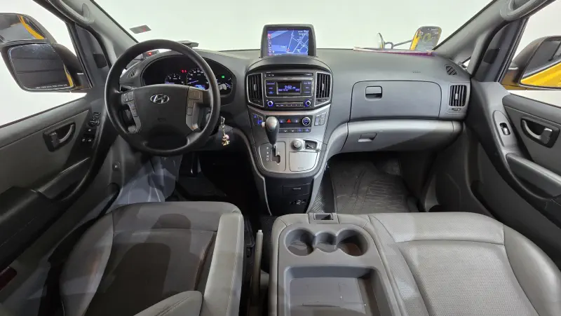 Hyundai Grand Starex