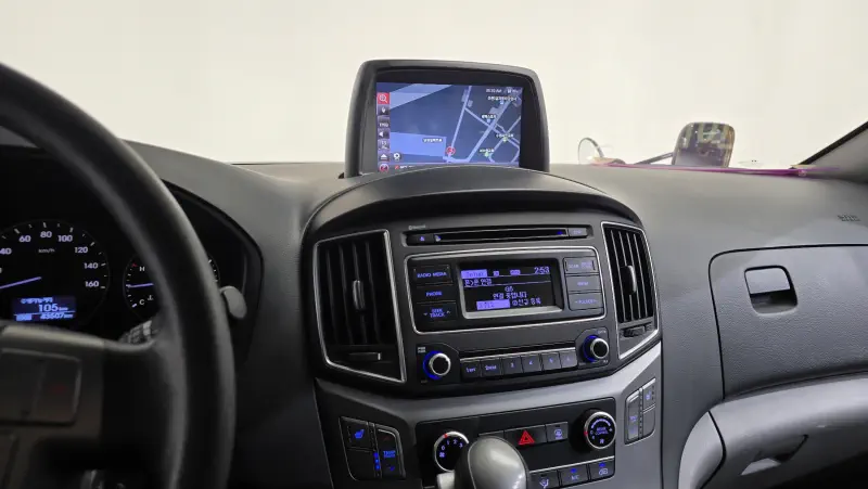 Hyundai Grand Starex