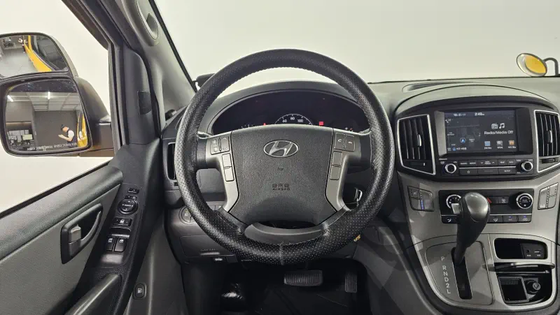 Hyundai Grand Starex
