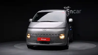 Hyundai Staria 3