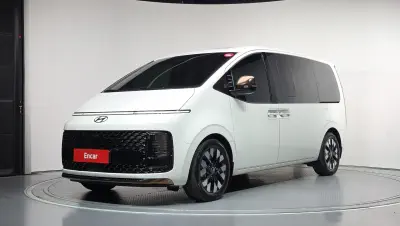 Hyundai Staria 1