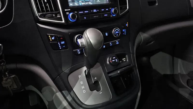 Hyundai Grand Starex
