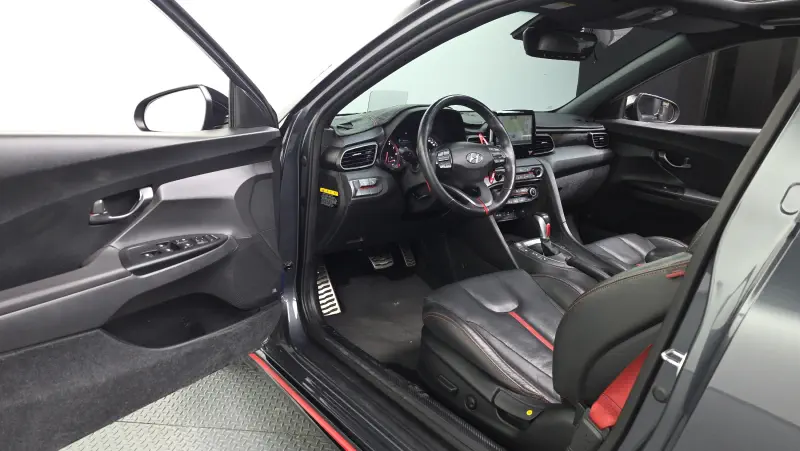 Hyundai Veloster