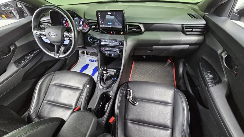 Hyundai Veloster