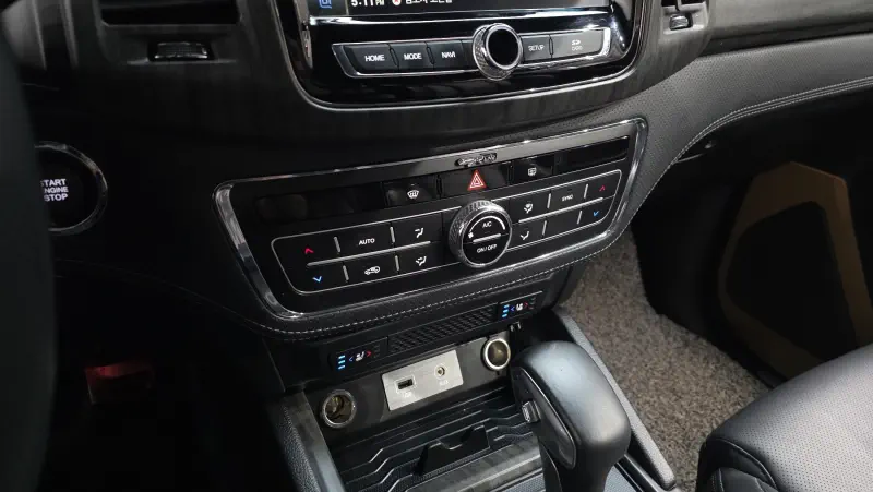 SsangYong Rexton Sports
