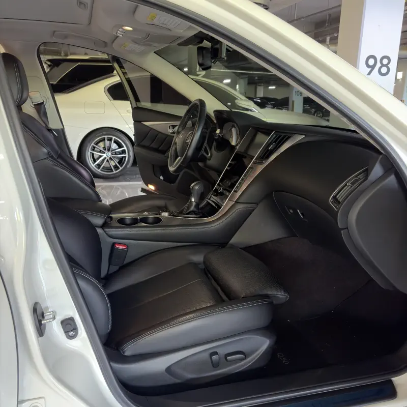 Infiniti Q50
