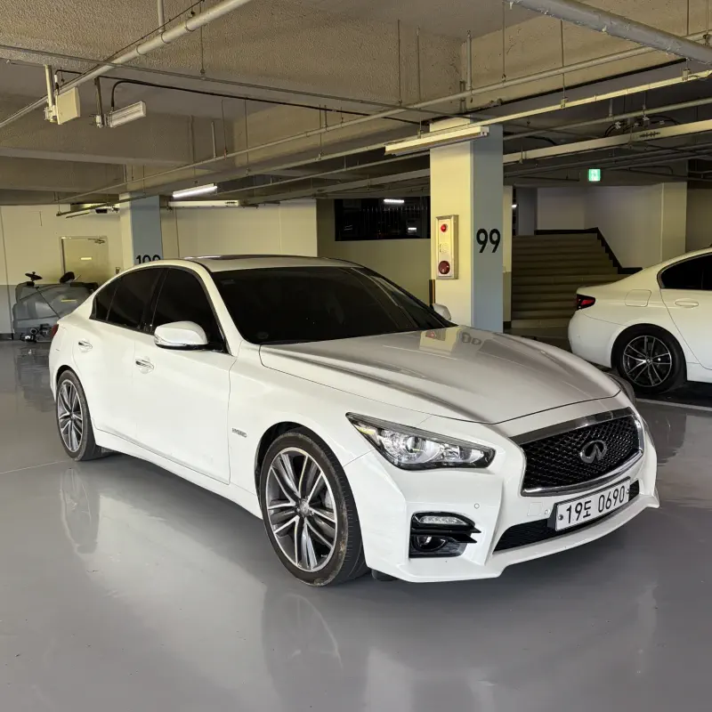 Infiniti Q50