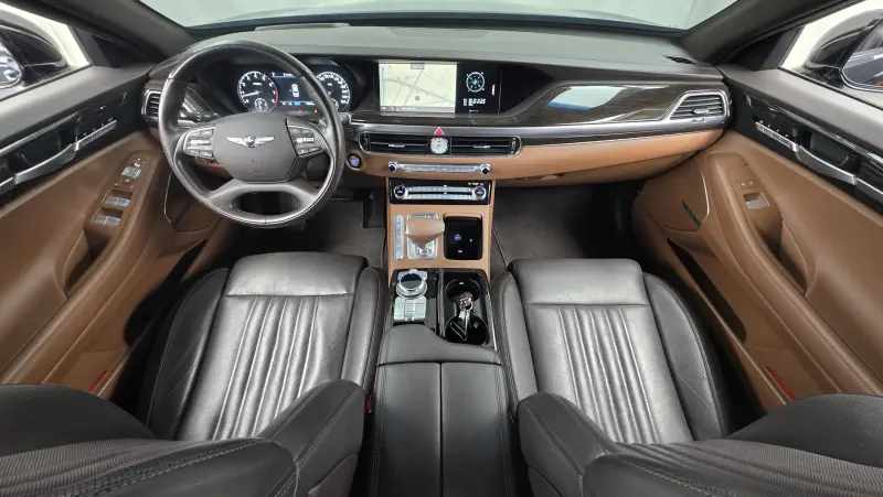 Genesis G90