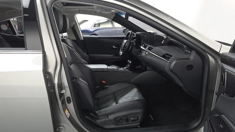 Lexus ES300h