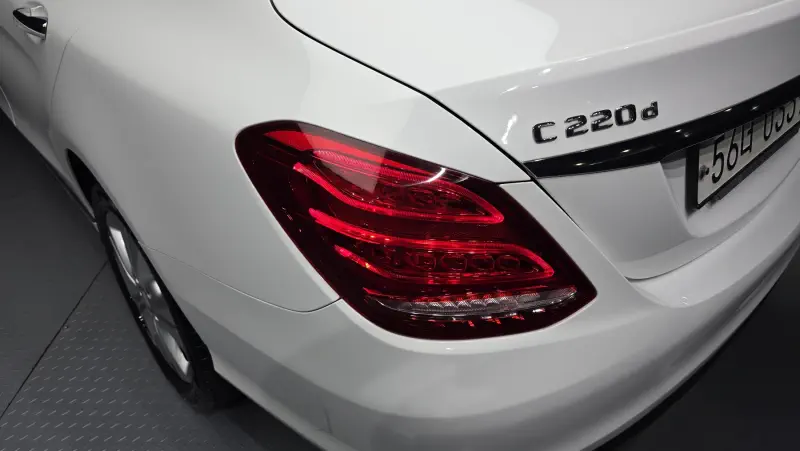 Mercedes-Benz C-Class
