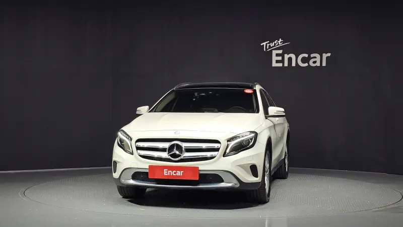 Mercedes-Benz GLA-Class