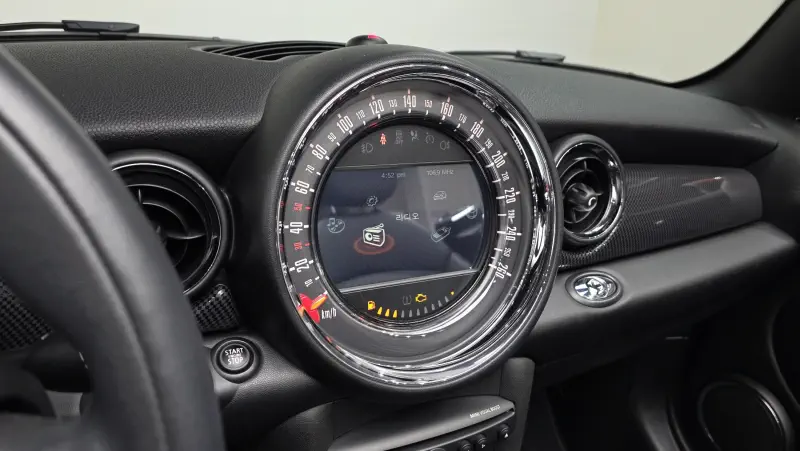 MINI Cabrio