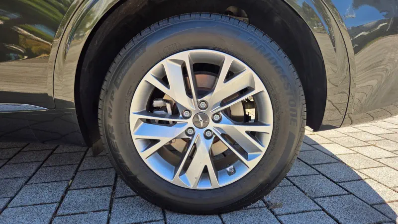 Купить Genesis GV70 Daejeon из Кореи