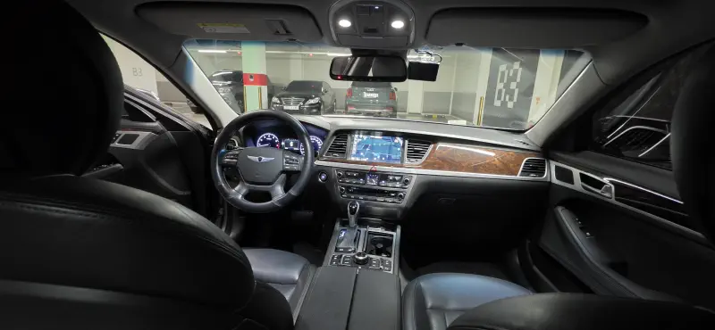 Hyundai Genesis