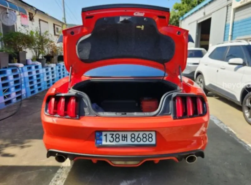 Ford Mustang