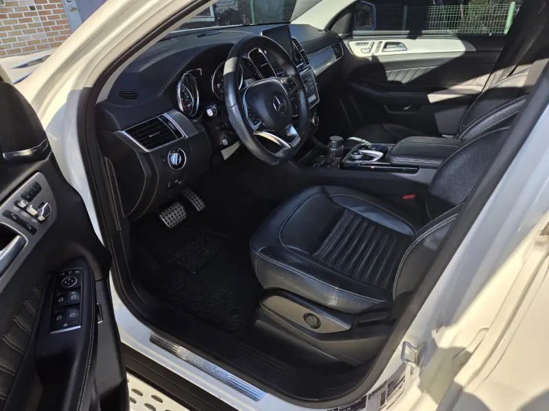 Mercedes-Benz GLE-Class
