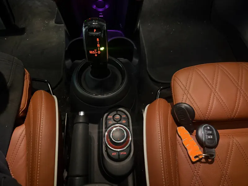 Mini Hatch